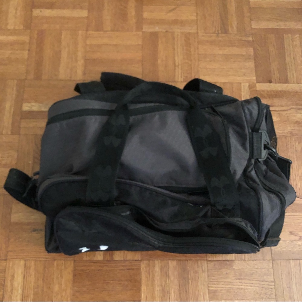 Under Armour Mens Travel/Duffle/Gym Bag Black